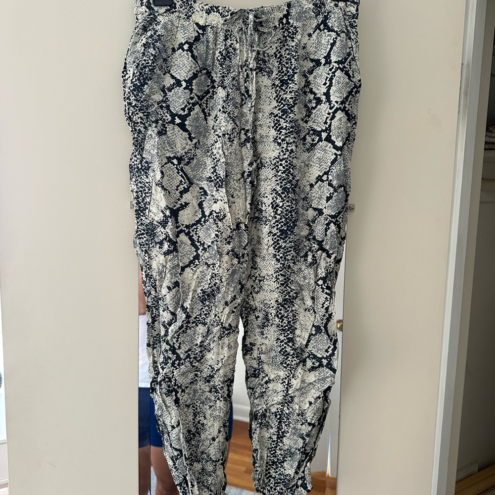 Soft Joie Snake Print Pants